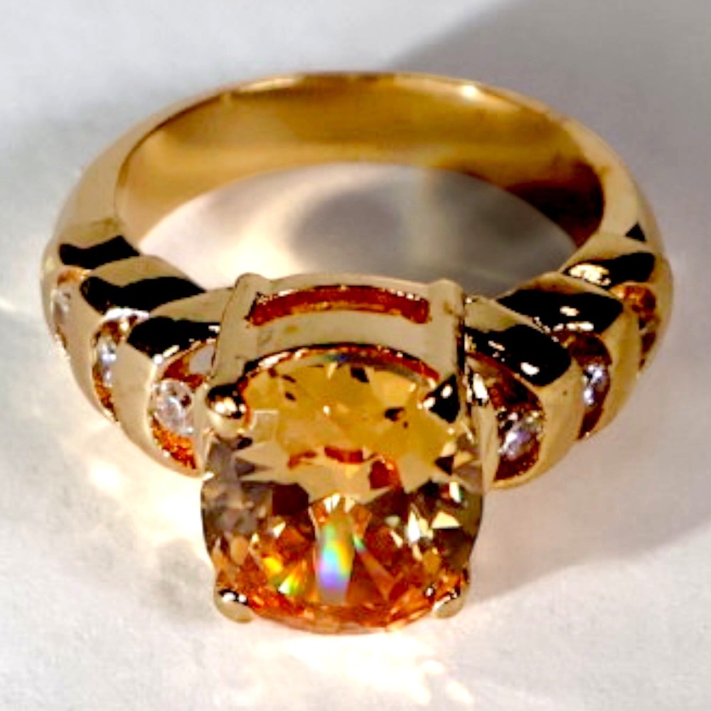 Swarovski Crystal 14k Gold Overlay Brass Oval Champagne Cocktail Ring Size 8 EX